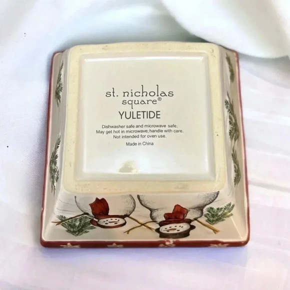 St. Nicholas Square Yuletide 6x6 square snack dish. Hand painted w/snowmen NWOT - Picture 6 of 8